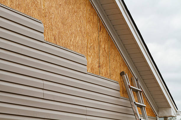 24/7 Emergency Siding Contractor experts in Cortland, IL